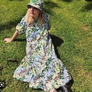 H&M floral cotton puff sleeve dress